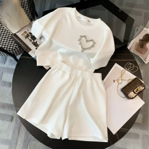 Love rhinestones Sets Women Casual Loose White Two Pieces Short Sleeve T Shirts + Short Pants Outfits Tracksuit