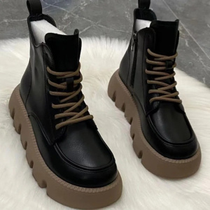 Retro Versatile Short Boots Women's Autumn Winter New British Style Thick Sole Elevated Small Short Boots Vulcanized Sole