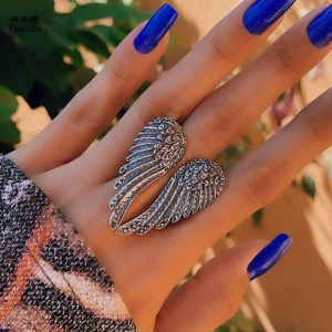 Tocona Punk Wing Joint Ring for Women Vintage Silver Color Big Heart Geoemtric Party Bohemian Jewelry Gift Accessories 17334