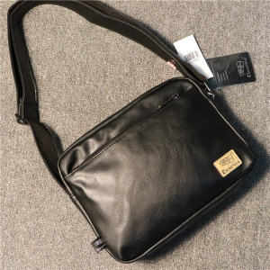 Brand Designer fashion men's new simple shoulder bag Japanese &Korean men's outdoor messenger bag Leather tablet phone bag