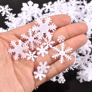 100Pcs 10-30mm White Felt Snowflake Christmas Sticker Non-woven Patch Appliques Craft Party Diy Scrapbooking Decor cp2767