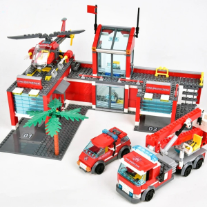 HUIQIBAO 756pcs Fire Station Model Building Blocks Truck Helicopter Firefighter Bricks City Educational Toys For Children Gift