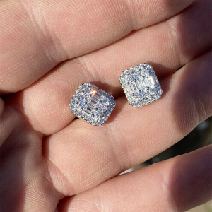 Huitan Delicate Dazzling Cubic Zircon Women Stud Earrings Elegant Female Wedding Earrings Fine Anniversary Gift Fashion Jewelry