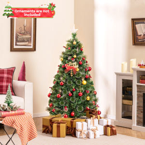 Artificial Christmas Tree with Red Berries and Kerosene Lamps