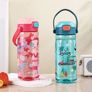 550ml Kids Healthy Plastic Water Bottle With Straw BPA Free Leak-Proof Durable Unbreakable Cartoon Drinking Bottle With Handle