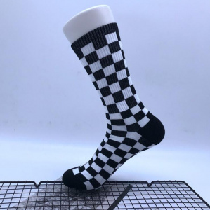 Autumn Winter Women's Black White Checkerboard Socks Men Hip Hop Cotton Unisex Sock