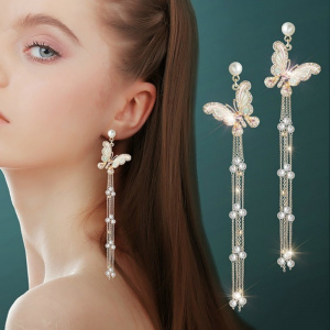 Fashion Income Pearl Bow Jewelry Woman Earrings 2021 Trend Long Tassel Crystal Pendant Halloween Party Christmas Gift