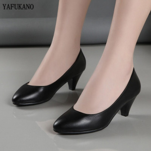 Plus Size 34-42 Women Leather Mid Heel Pumps New High Quality Shoes Classic Black High Heels Shoes for Office Ladies Shoes