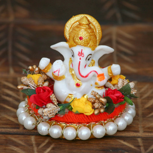 Lord Ganesha Idol on Decorative Handcrafted Plate for Home and Car